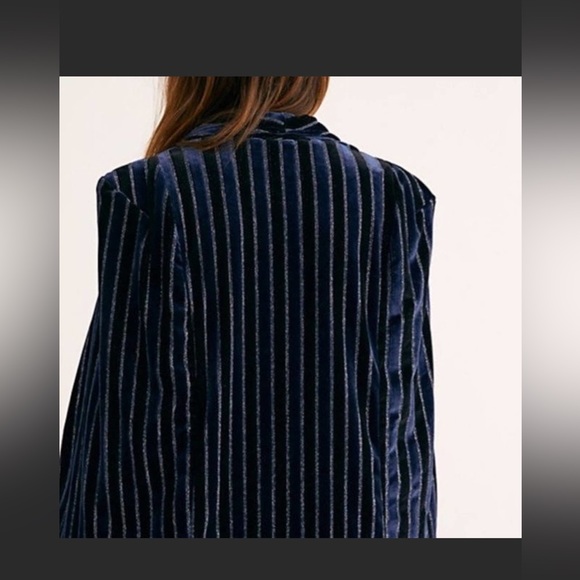 NWOT Free People Jagger Velvet Tuxedo Cape Jacket - Picture 2 of 5